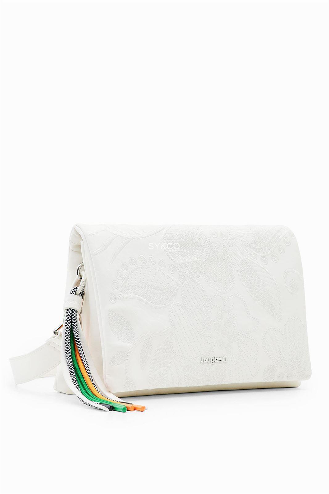 Bandolera Desigual flores bordadas blanca  Alpha 23SAXP95 - Imagen 1