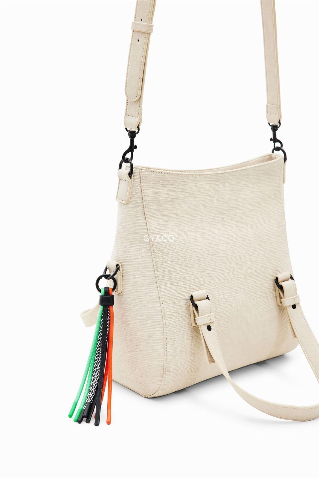 Bolso Desigual beige multiposición relieve estrella 23SAXP84 Aquiles - Imagen 4