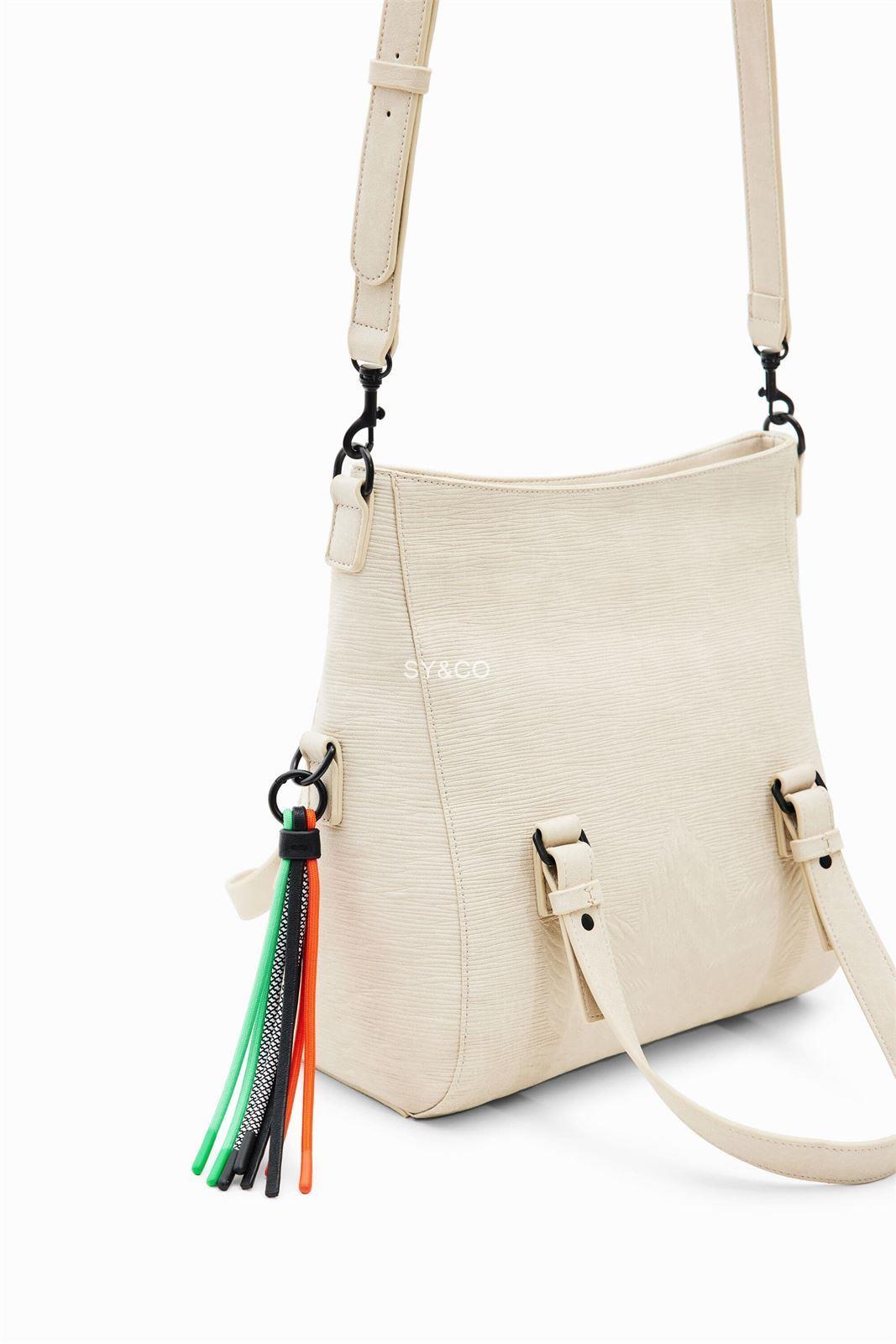 Bolso Desigual beige multiposición relieve estrella 23SAXP84 Aquiles - Imagen 4