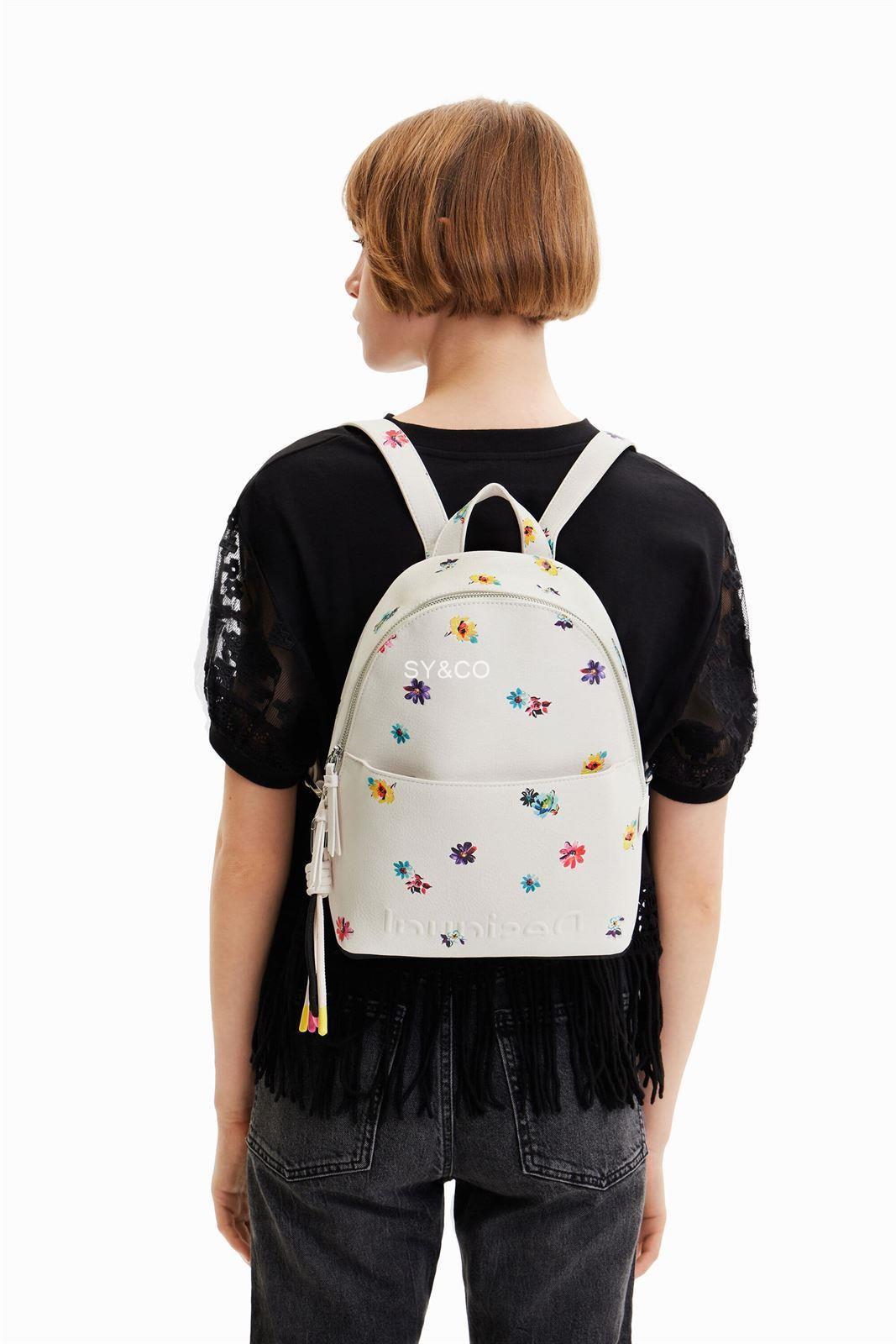 Mochila Desigual blanca con flores 23SAKP34 Fresia - Imagen 2