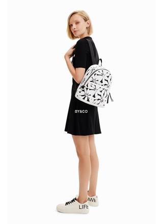 Mochila Desigual blanca flores troqueladas Onix 23SAKP23 - Imagen 2
