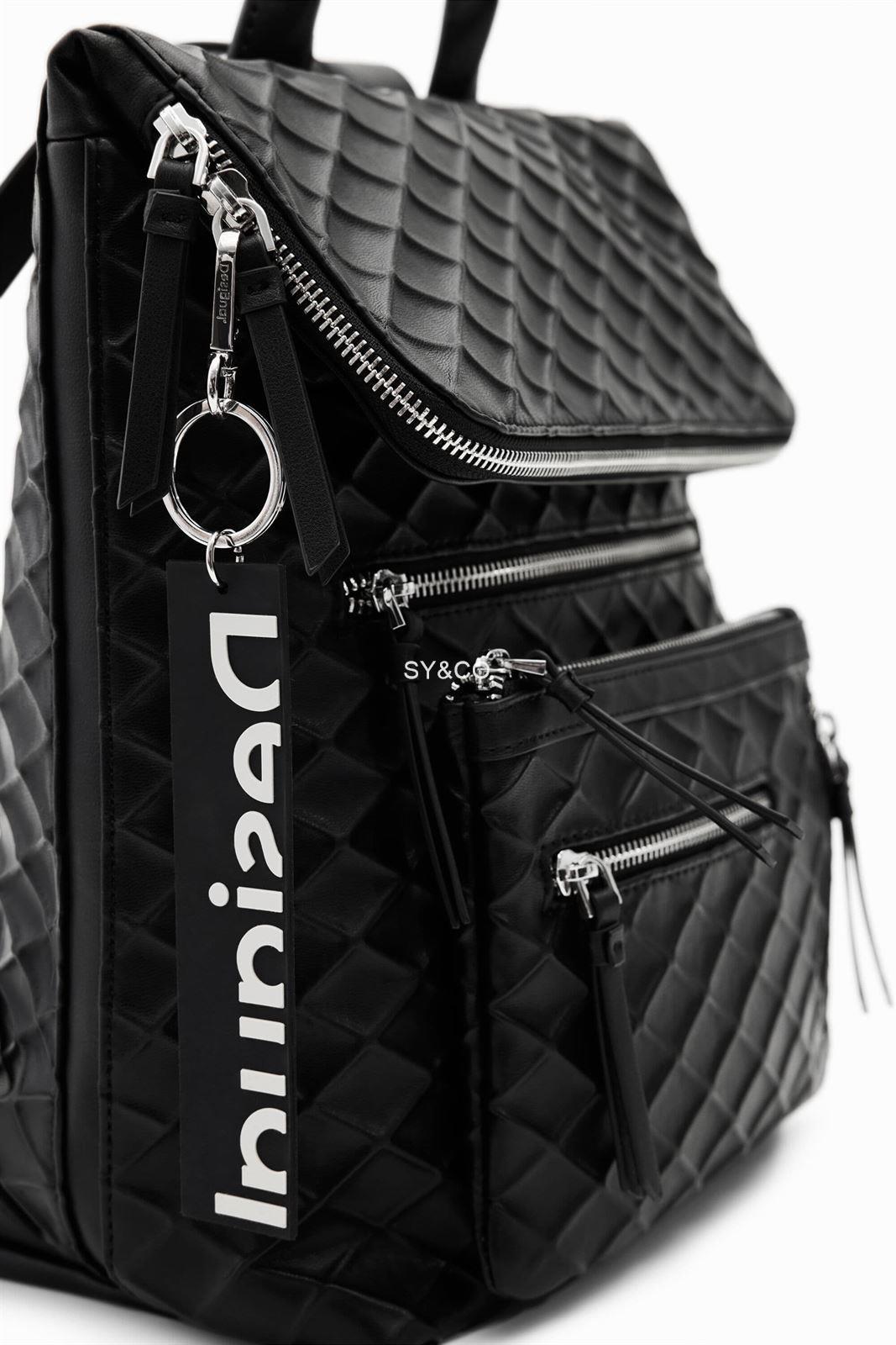 Mochila Desigual relieve rombos negro 23SAKP09 Blogy - Imagen 4