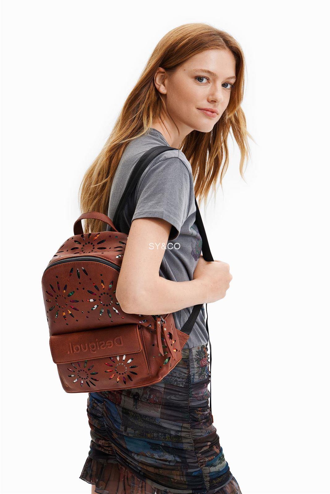 Mochila Desigual troquelada 22WAKP25 Dandelion - Mochilas